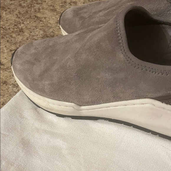 Vince Women’s Gray Suede Slip-On Shoes - Picture 3 of 9
